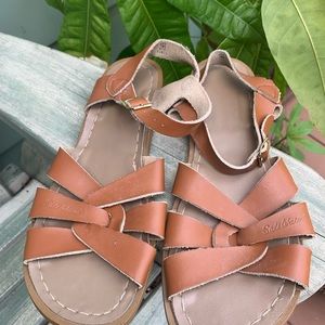 Gently used Saltwater Sandals